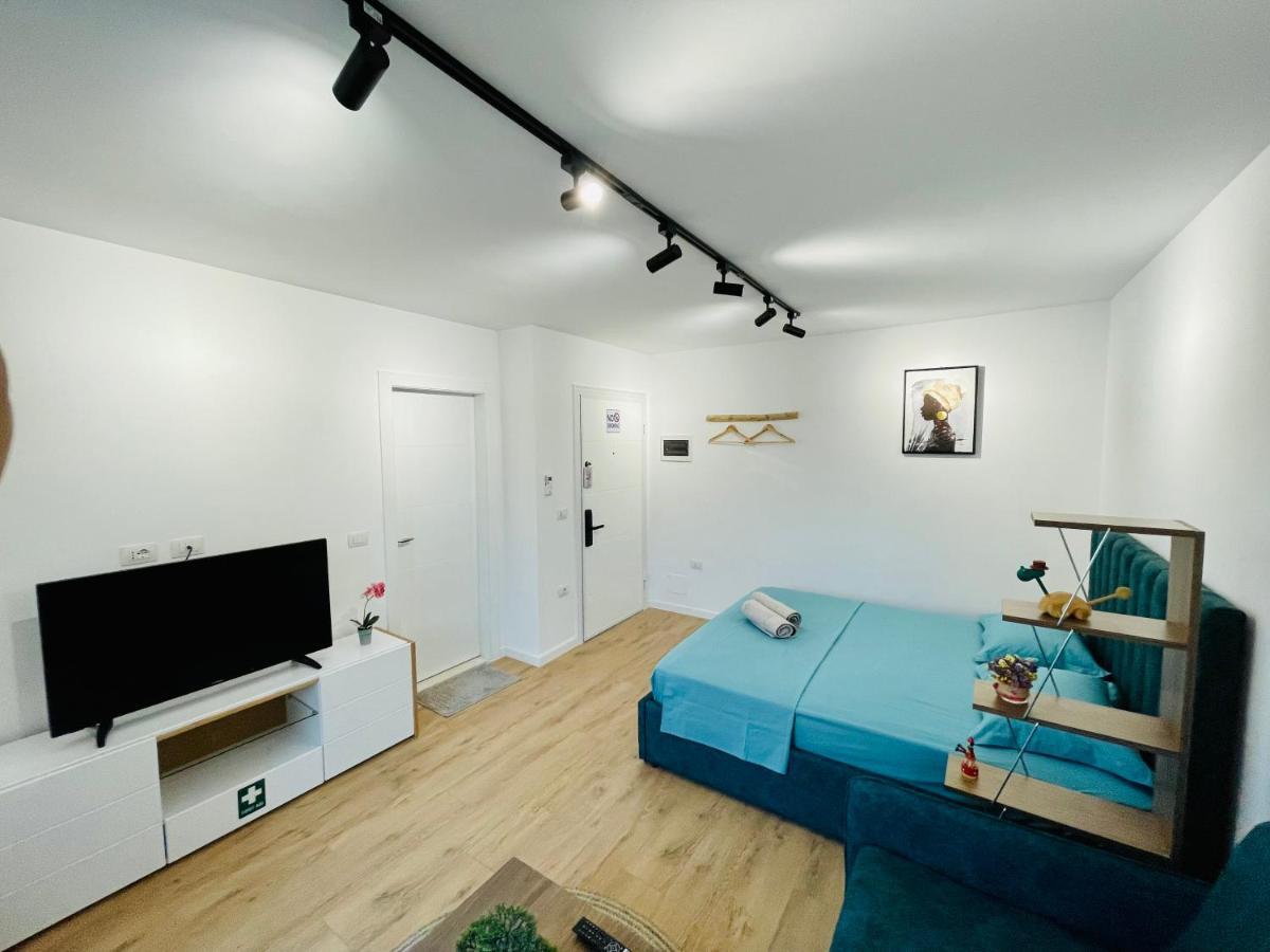 1, Apartament