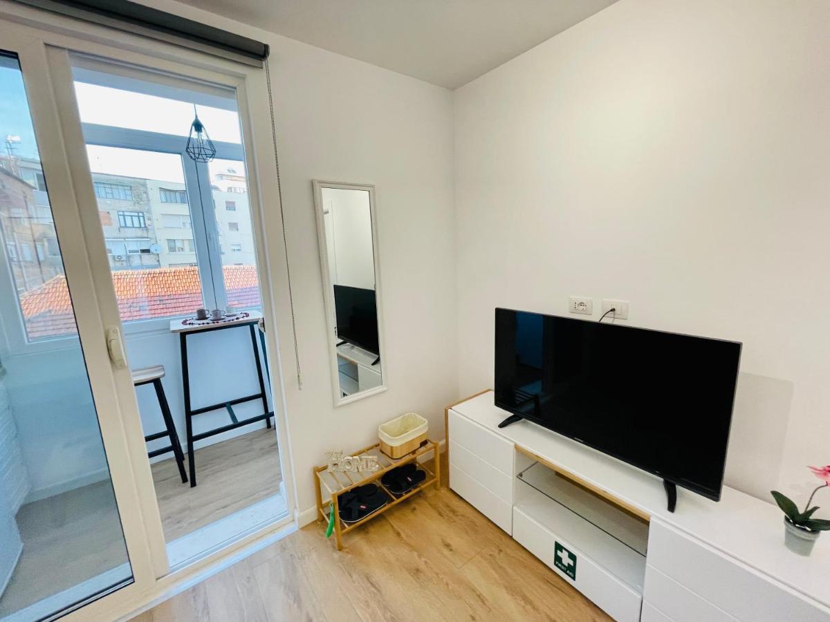 Apartament 1,