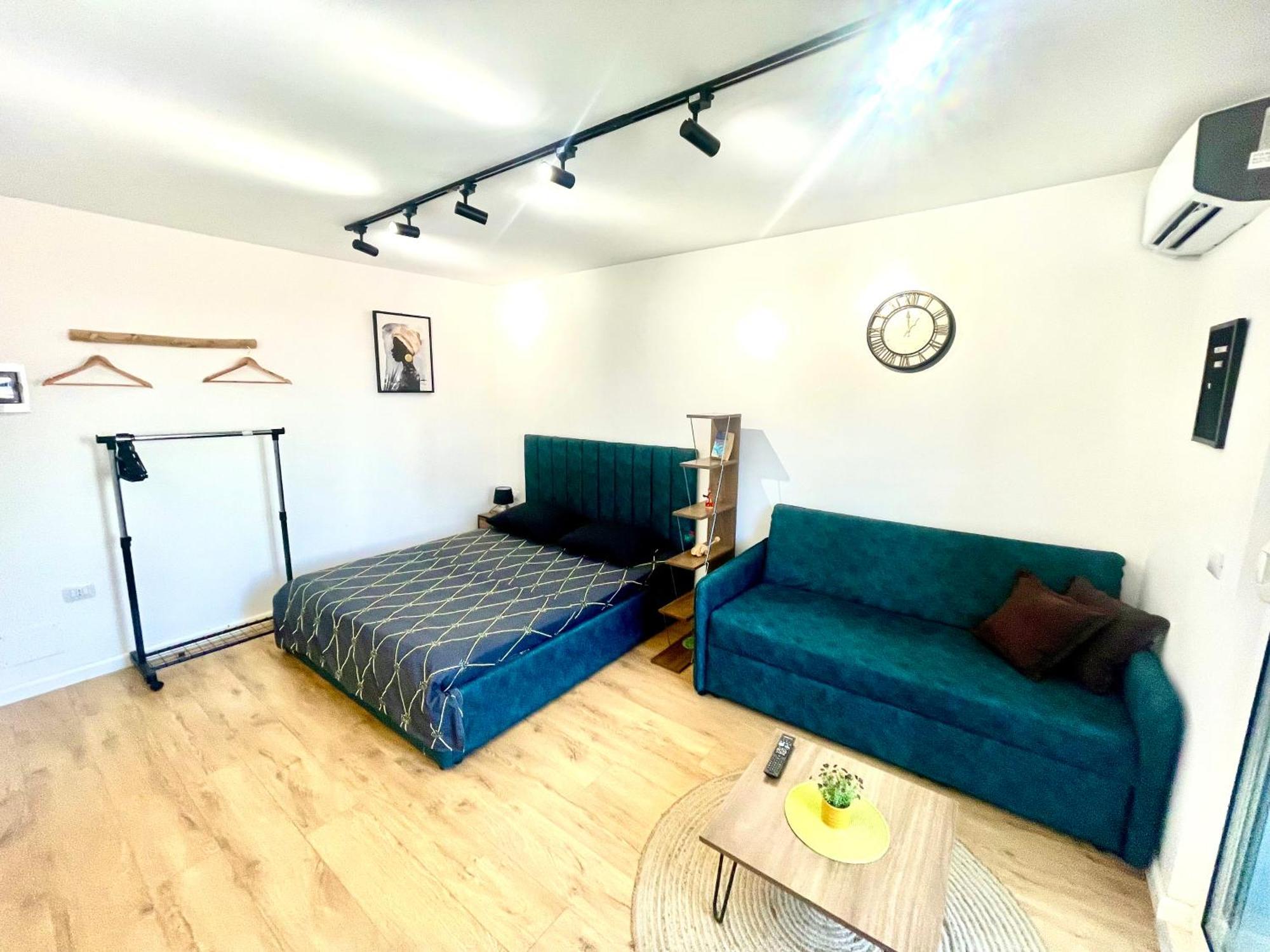 1, Apartament Tirana
